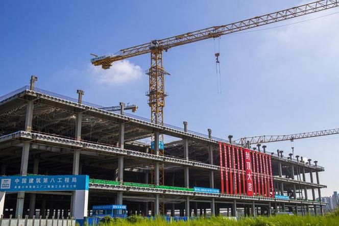 小米智能工厂二期封顶 以“灯塔工厂”为标杆，引领智能制造新纪元