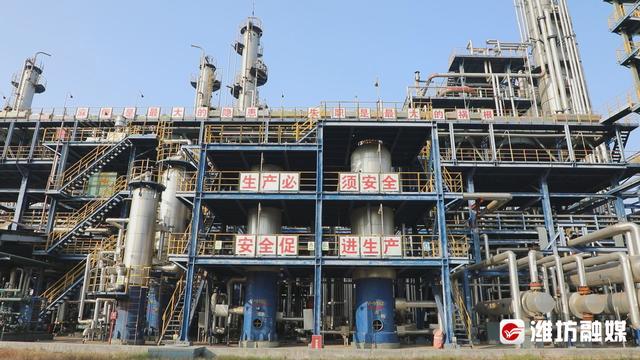 万盛新材料产业园建设如火如荼 57栋建筑单体齐头并进